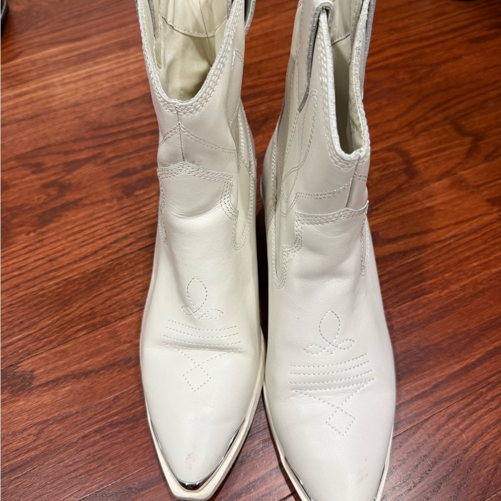 Aldo White Ankle Cowgirl boot with metal toe